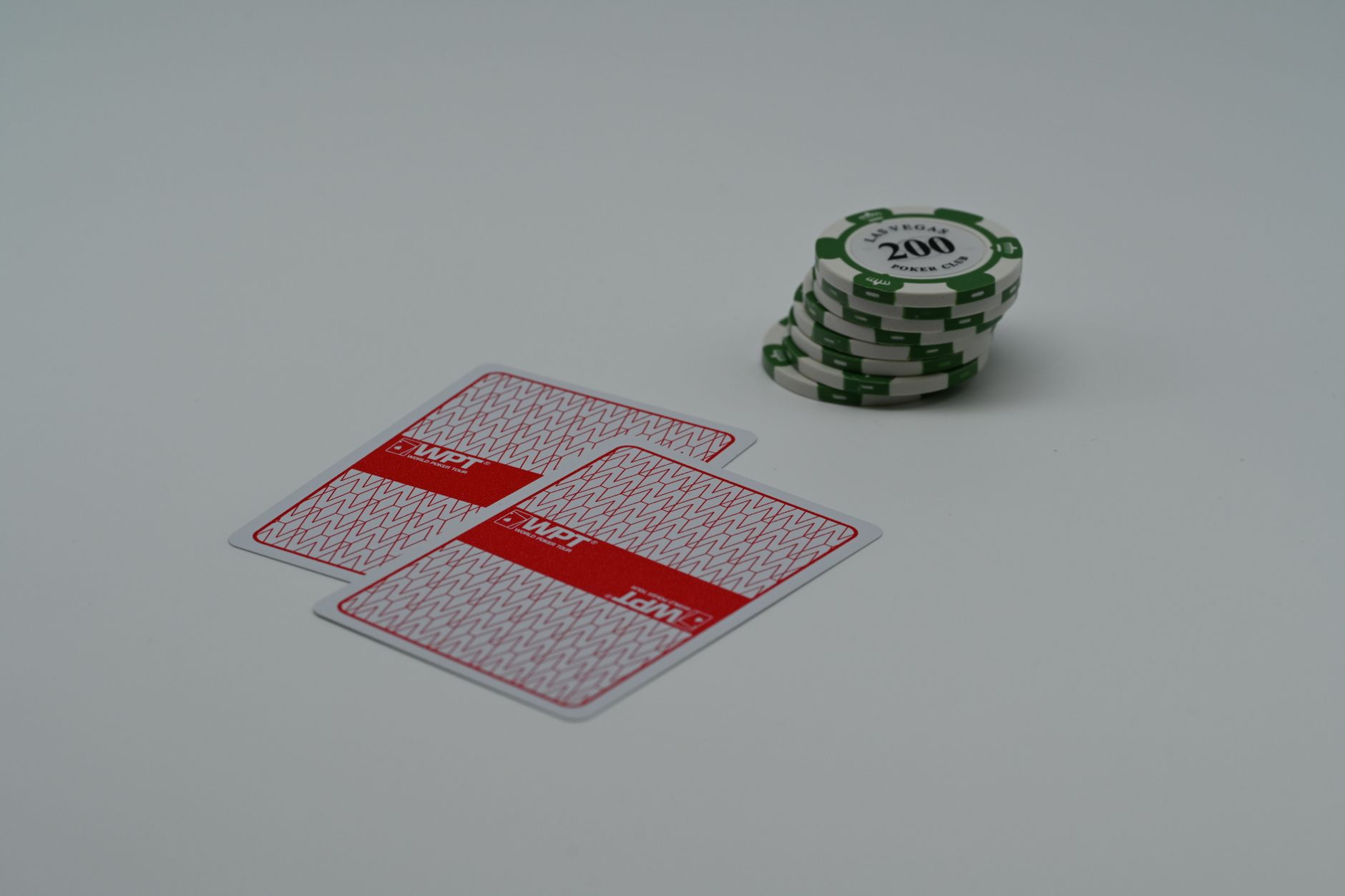 新手必学的10个德州扑克术语：看懂牌桌行话，打法更稳（要点图解）