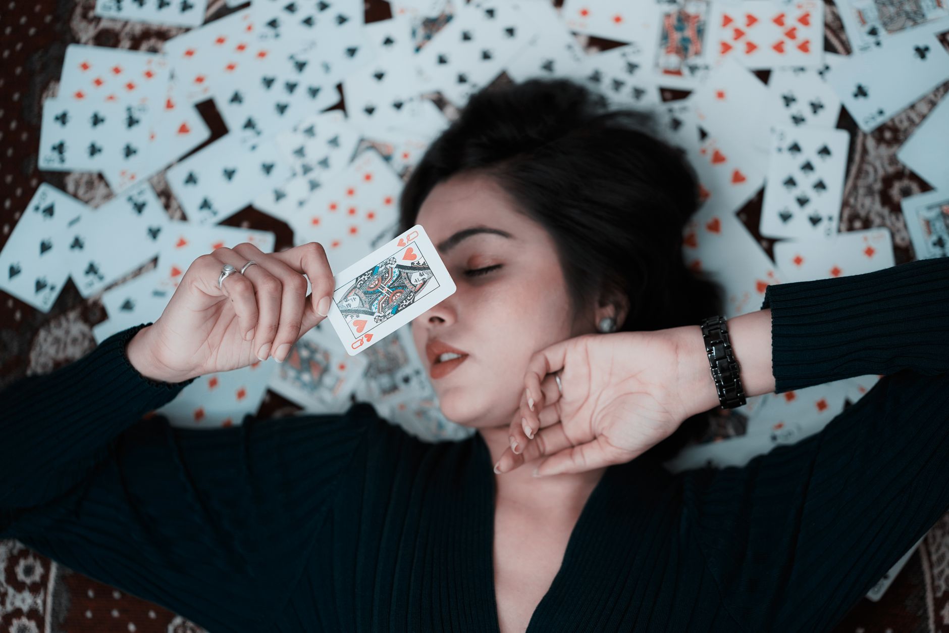 转牌圈下注法则：三个让打法更稳健的关键点（实战示例）